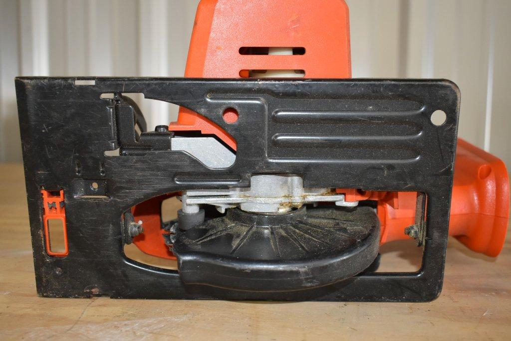 Black And Decker Cordless Saw