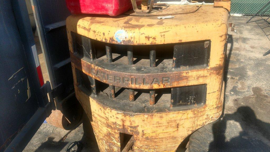 Caterpillar Forklift