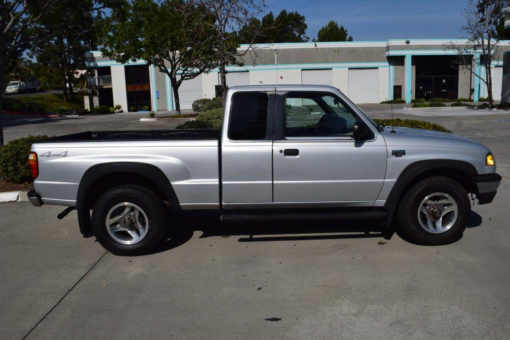 2002 Mazda B-4000 LE 4X4 Extended Cab Truck