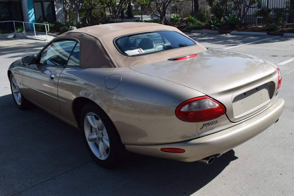 1998 Jaguar XK8 Convertible Coupe