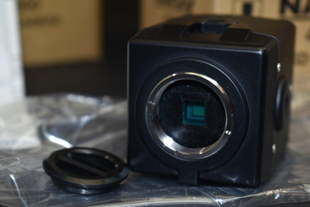 4 NAVCO 4850 CCD Color Camera's
