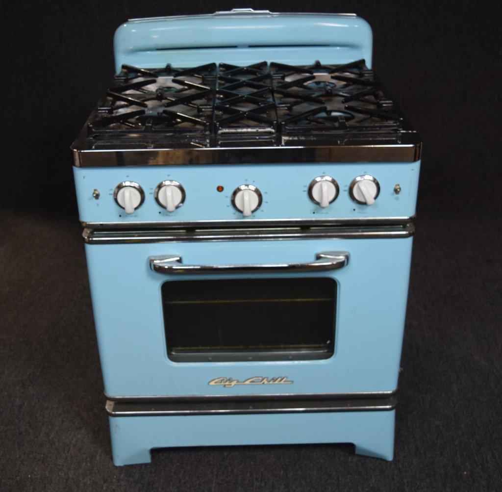 Big Chill Retro Style 4 Burner Gas Stove W/Oven