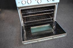 Big Chill Retro Style 4 Burner Gas Stove W/Oven