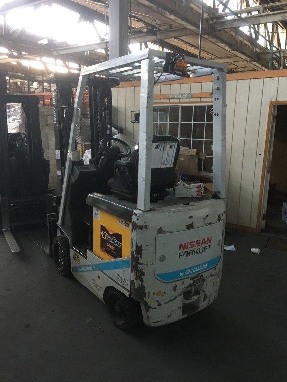 2014 Nissan BX35 Triple Mast Electric Forklift