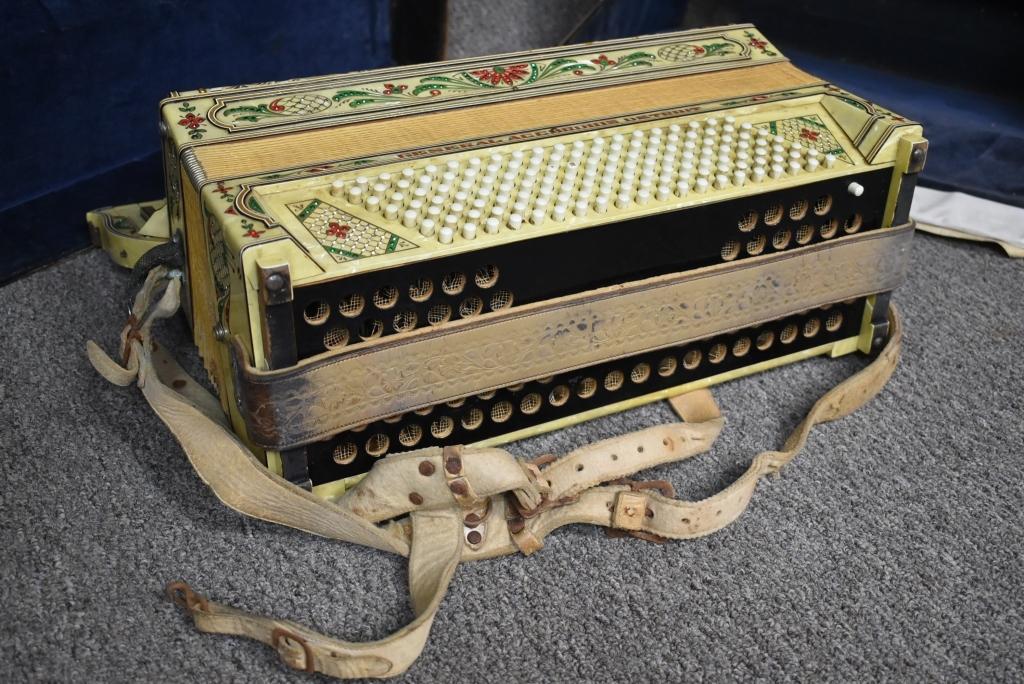 Vintage Accordion With Carrying Case