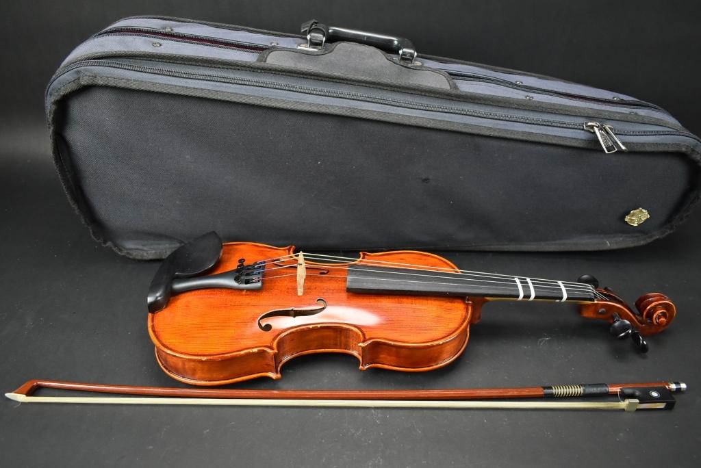 Violin with Bow and Case