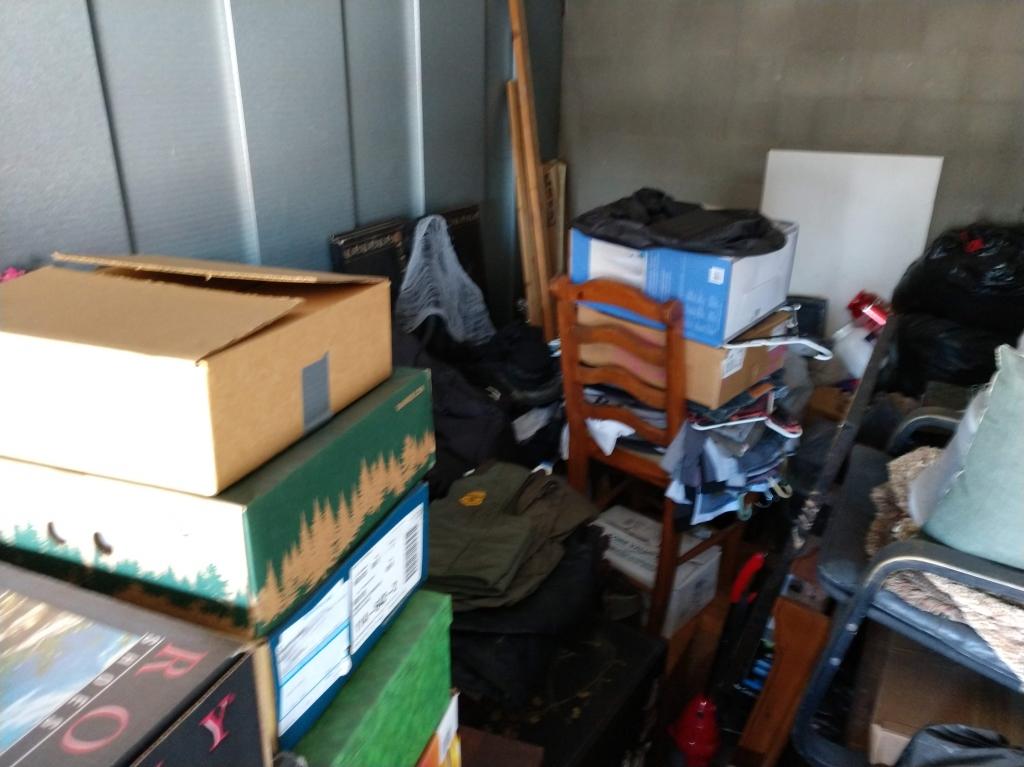 Entire Contents Of A 10ft X 20ft Storage Unit