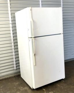 GE Refrigerator