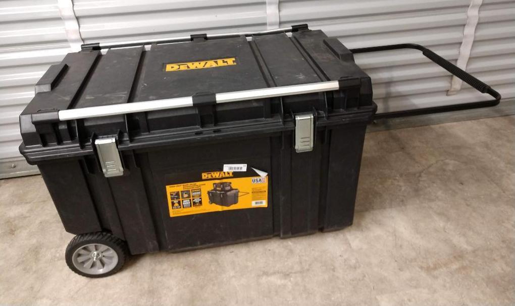 Dewalt Mobil Storage Tough Chest