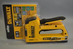 Dewalt Multi-Tacker Staple Gun