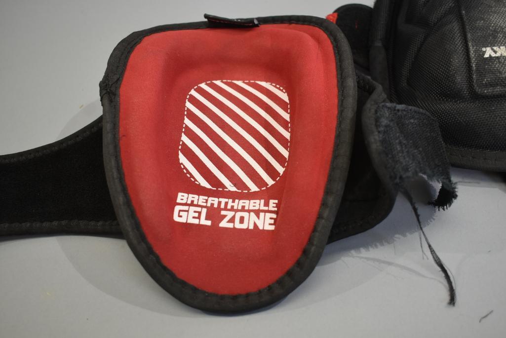 Husky Soft Cap Gel Knee Pads