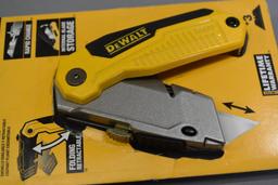 2 Dewalt Folding Razor Blade Pocket Knives