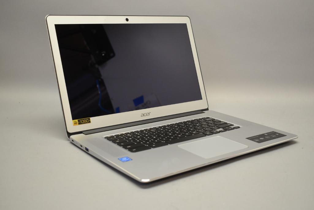 NEW Acer 15.6in Chrome Book Laptop