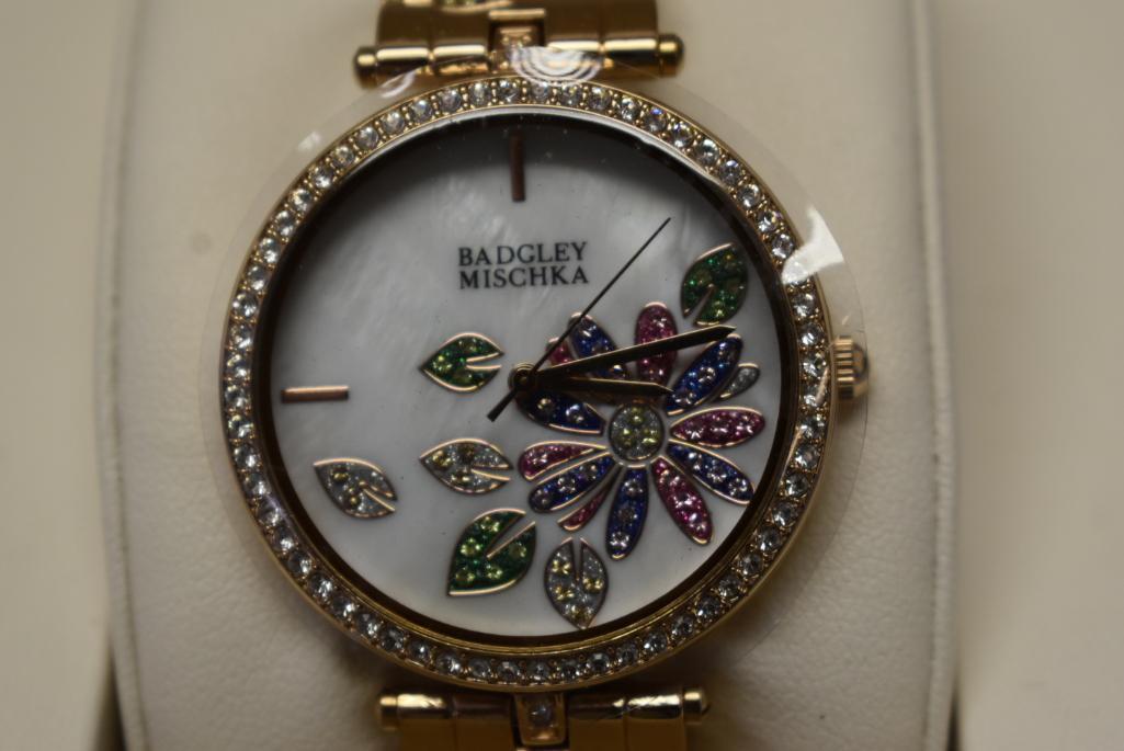 Badgley Mischka Women's Rose Gold Tone Mother Of Pearl Flower Watch