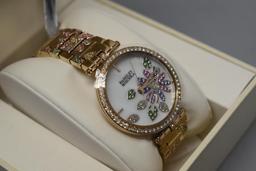 Badgley Mischka Women's Rose Gold Tone Mother Of Pearl Flower Watch