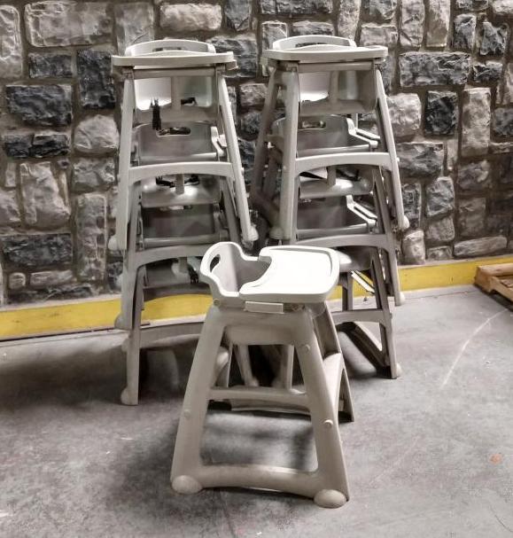 7 Rubbermaid High Chairs