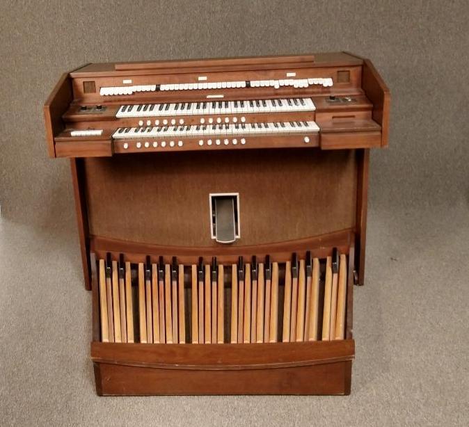 Vintage Allen Organ Products Theater Organ