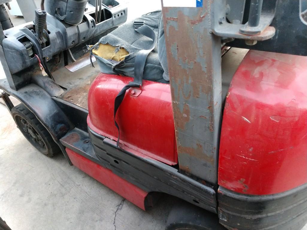 Toyota 5,500 Pound Capacity Propane Forklift