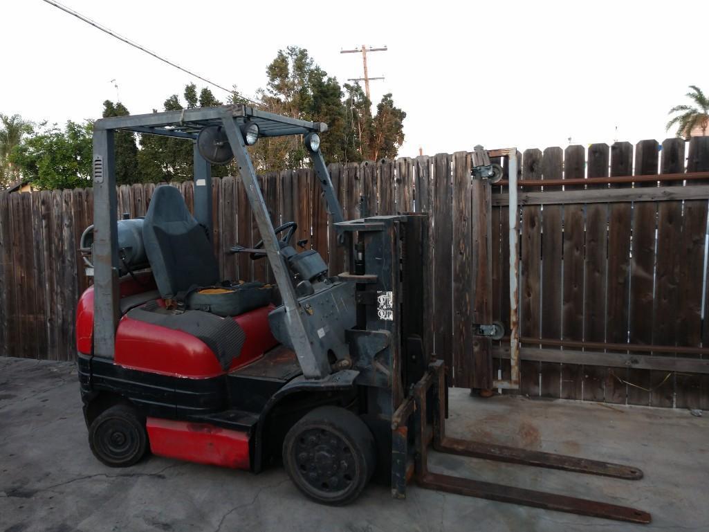 Toyota 5,500 Pound Capacity Propane Forklift