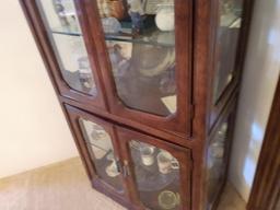 Thomasville Mystique Curio Cabinet