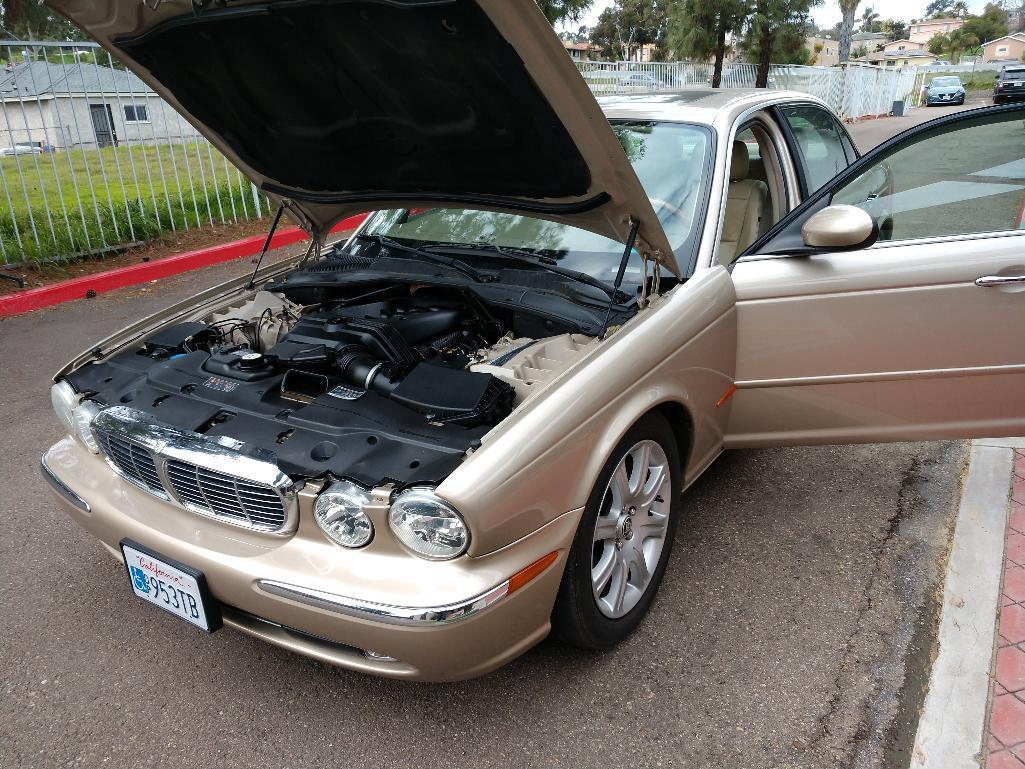 2005 Jaguar XJ8L Passenger Car - LOW MILES