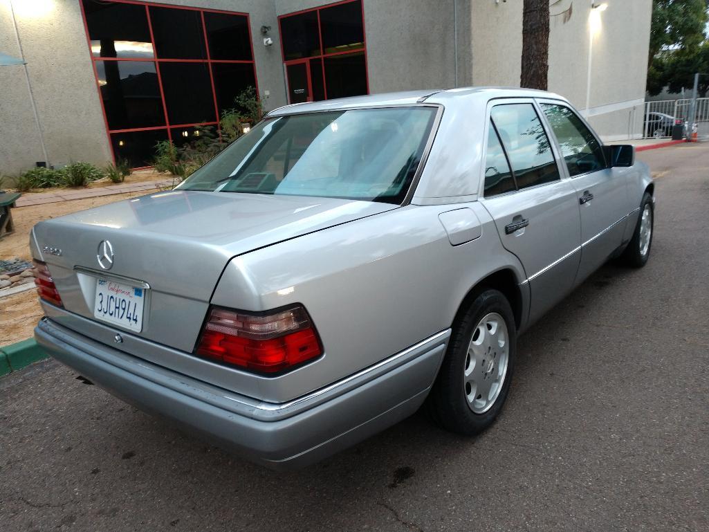 1995 Mercedes-Benz E-Class Passenger Car