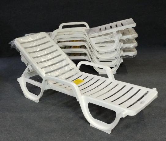 5 NEW Bahia Plastic Lounge Chairs