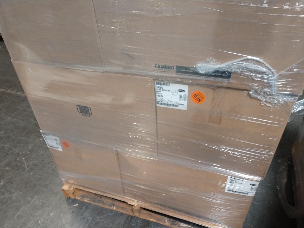 4 NEW Case Of Cambro Food Pans
