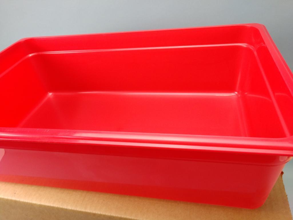 1 NEW Case Of Cambro Food Pans