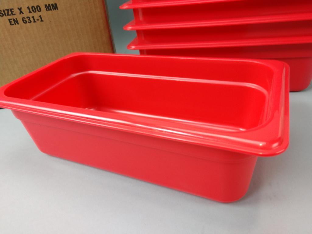 68 NEW Cases Of Cambro Food Pans