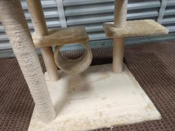 Large Deluxe Cat Tree / Cat Condo