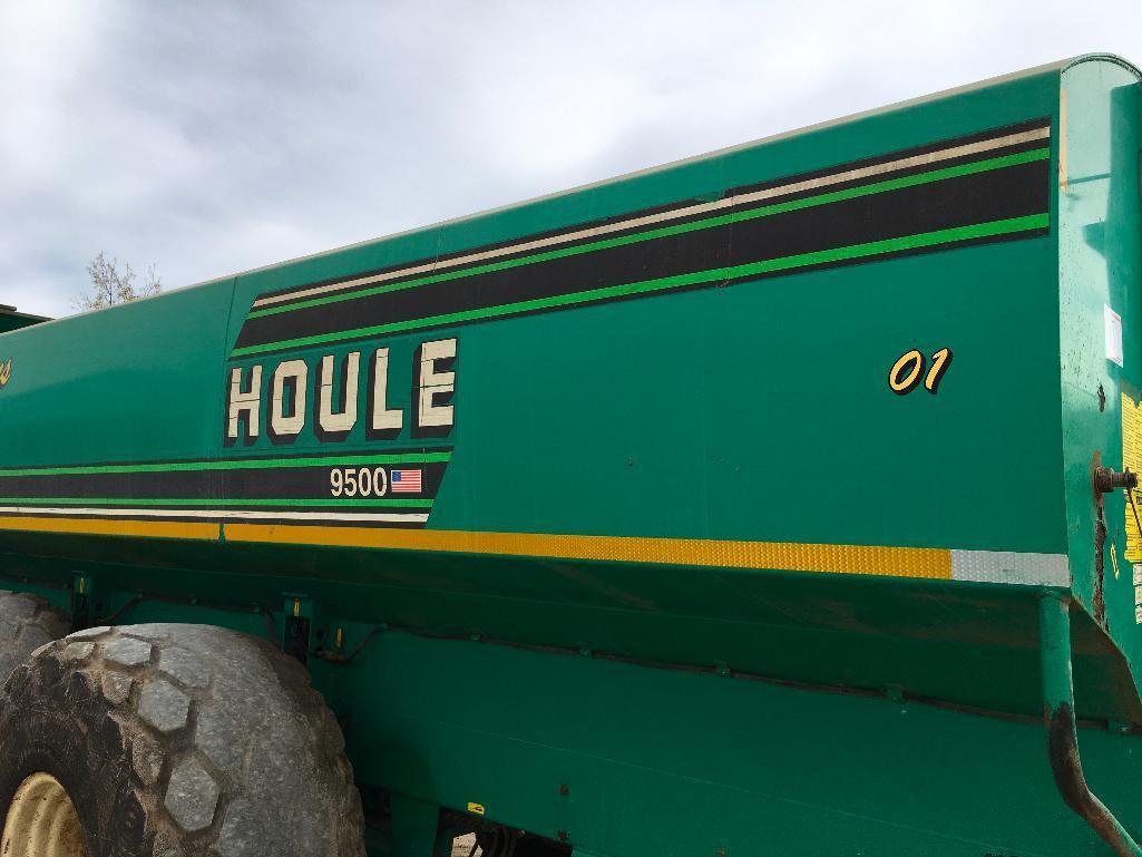 2001 Houle 9,500-gallon quad axle tanker spreader; rear discharge; PTO pump; 6-shank injector bar;