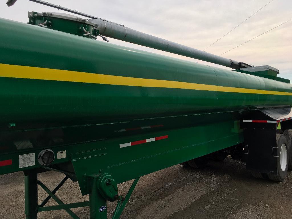 2014 Diller TT7000-NT-NB tandem axle 7,000-gallon manure tanker trailer; 21ft off-load boom; rear