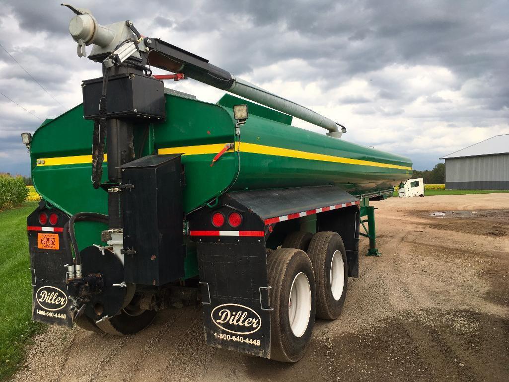 2014 Diller TT7000-NT-NB tandem axle 7,000-gallon manure tanker trailer; 21ft off-load boom; rear