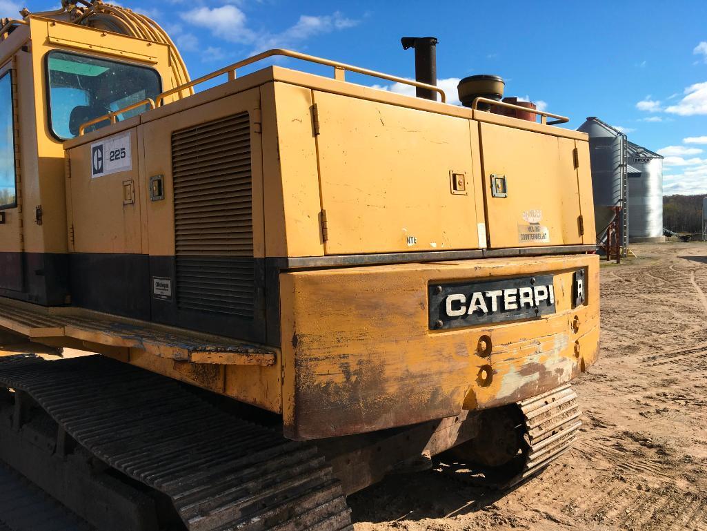 1984 Caterpillar 225 hydraulic excavator; cab w/ heat; Cat 3208 engine; 44in bucket; aux hyds; 7,785