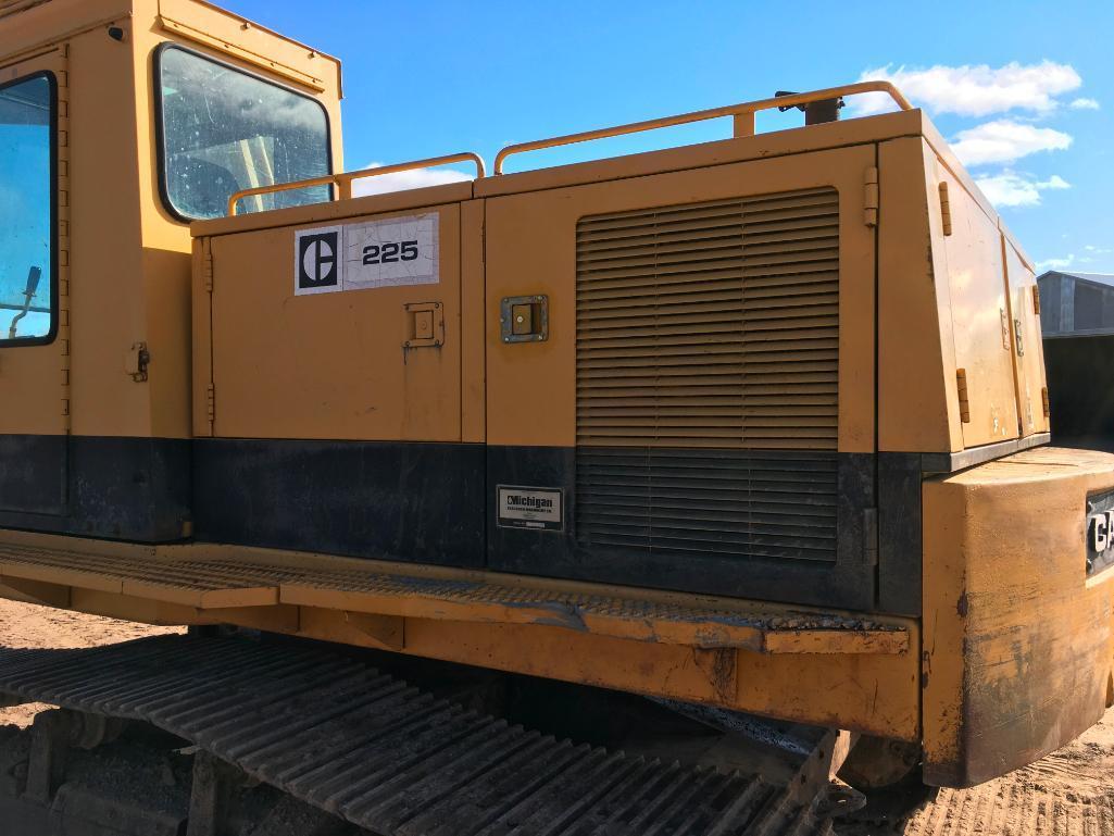 1984 Caterpillar 225 hydraulic excavator; cab w/ heat; Cat 3208 engine; 44in bucket; aux hyds; 7,785