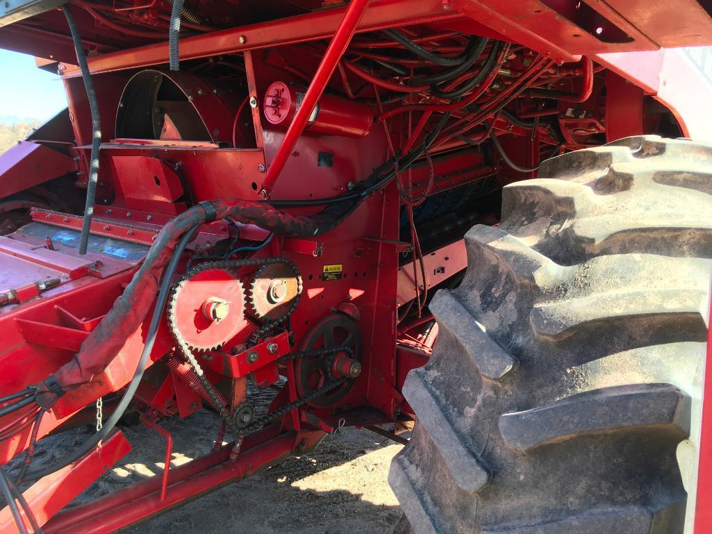 1993 Case IH 1666 combine; CHA; 24.5 x 32 drive tires; rock trap; straw spreader & chopper; Cummins