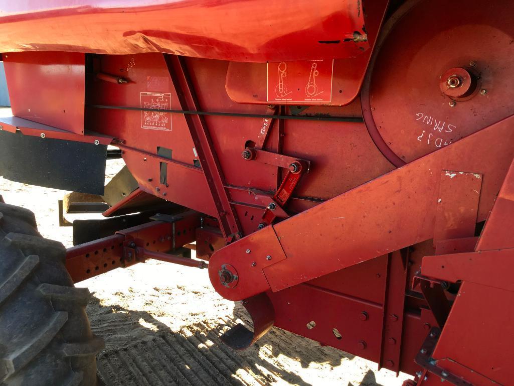 1993 Case IH 1666 combine; CHA; 24.5 x 32 drive tires; rock trap; straw spreader & chopper; Cummins