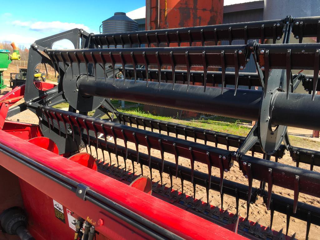 1994 Case IH 1020 20ft flex head; hyd fore & aft; s/n JJC0062173. (Head wagon sells seperately)