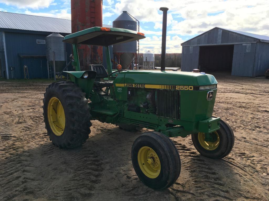 1986 John Deere 2550 tractor; open station w/ canopy; 8-speed trans; 16.9x 28 rear tires; 1-hyd w/