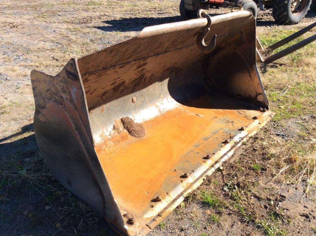 1992 Caterpillar 936F wheel loader; cab w/ heat; 20.5 x 25 tires; quick coupler bucket; 13,401