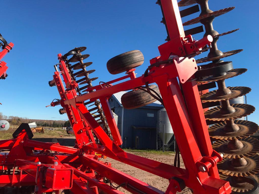 2014 Kuhn Excelerator 8000 vertical till high speed disk; 30ft; hyd cushion hitch; rock flex; Star