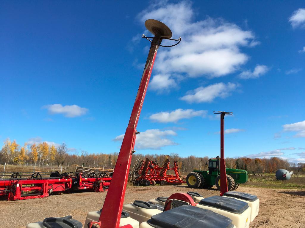 White 5100 6-row corn planter; 30in; dry fertilizer & insect boxes; s/n 603123.