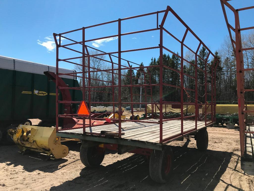 Minnesota 9ft x 18ft steel bale thrower rack on Minnesota 10-ton wagon w/ float tires & adj tongue;