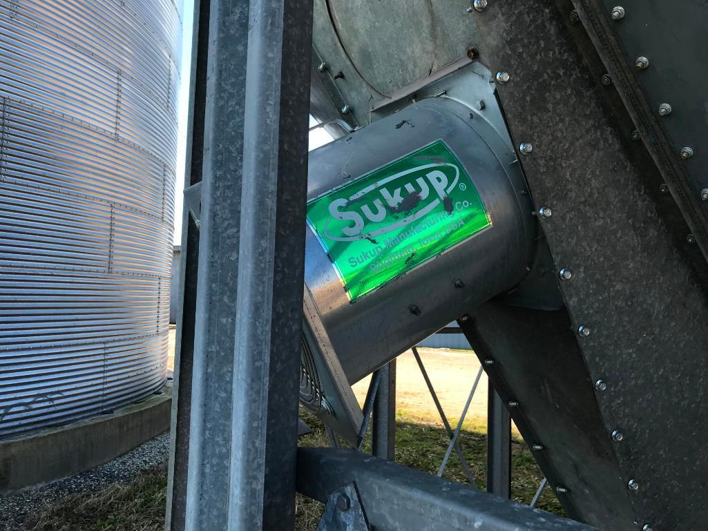 Brock 2,500 bu corn bin; Sukup 230V 1ph fan; slide door.