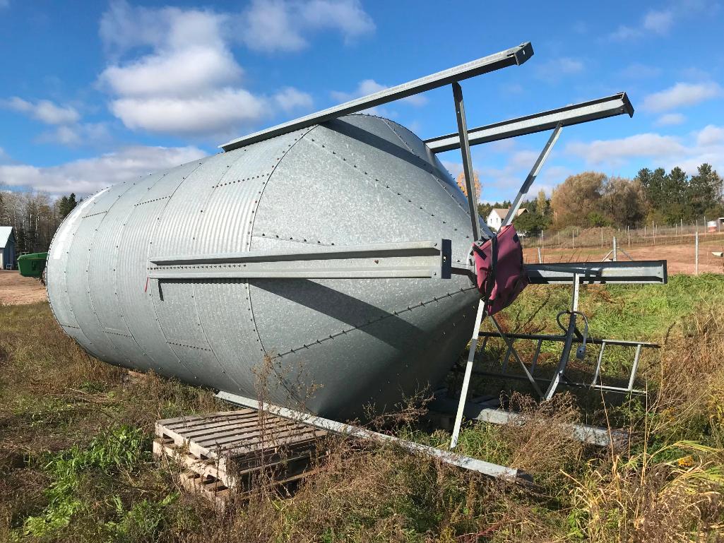 Brock 1,000 bu grain bin.