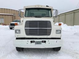 1989 Ford L8000 fertilizer truck; tandem axle; Ford diesel engine; auto trans; Ray-Man field charger