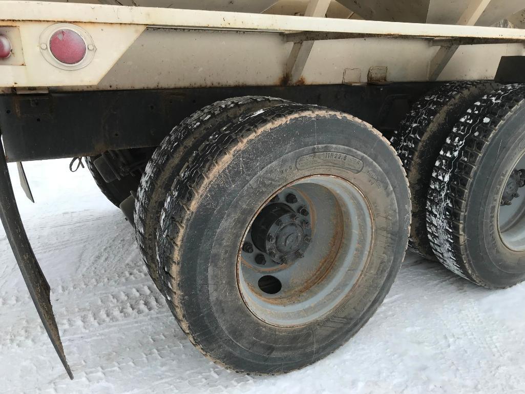 1989 Ford L8000 fertilizer truck; tandem axle; Ford diesel engine; auto trans; Ray-Man field charger