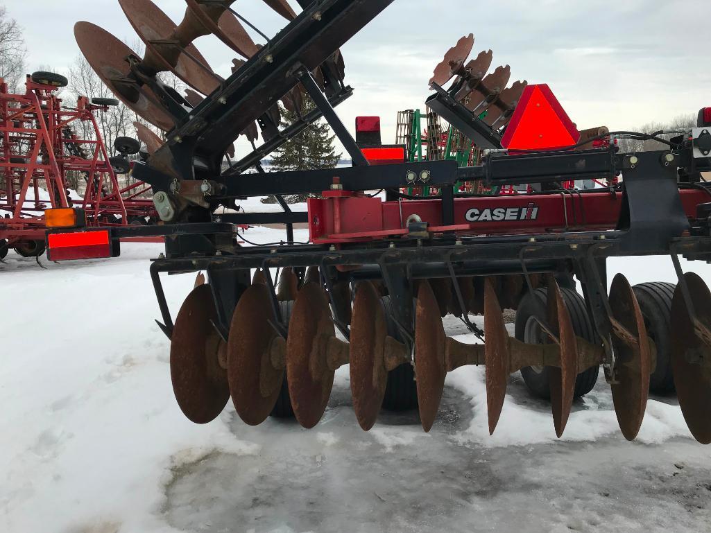 2009 Case IH 790 27ft heavy duty offset disk; hyd fold; 28in notched front blades; 10 1/2in spacing;