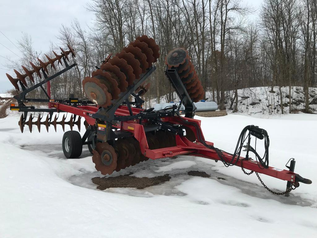 2009 Case IH 790 27ft heavy duty offset disk; hyd fold; 28in notched front blades; 10 1/2in spacing;